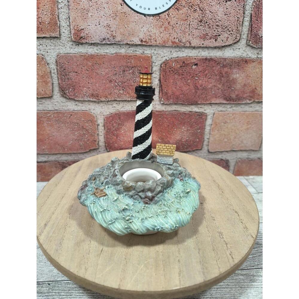 Yankee Candle Lighthouse Candle Capper Island Row Boat Crashing Waves Stays On